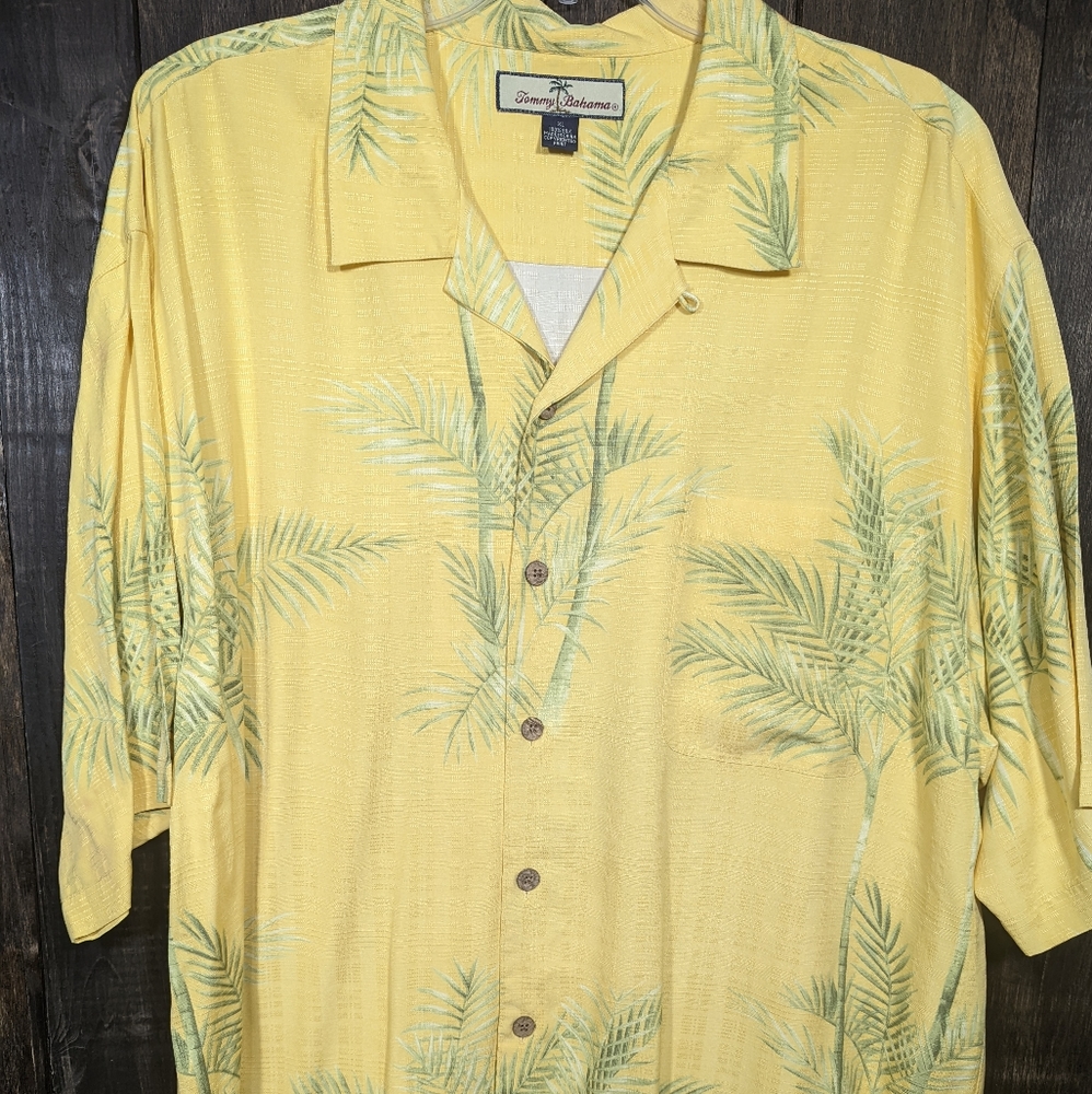 Tommy Bahama yellow with bamboo Hawaiian style camp shirt 100% silk XL